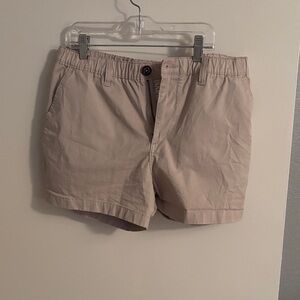 Chubbie’s Men’s khaki shorts 4” inseam L